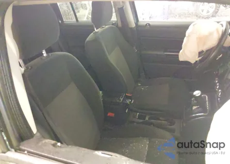 2014 Jeep Patriot Latitude z USA, uszkodzony, nr VIN 1C4NJRFB9ED508953